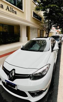 RENAULT FLUENCE 2.0 DYNAMIQUE 16V FLEX 4P AUTOMÁTICO